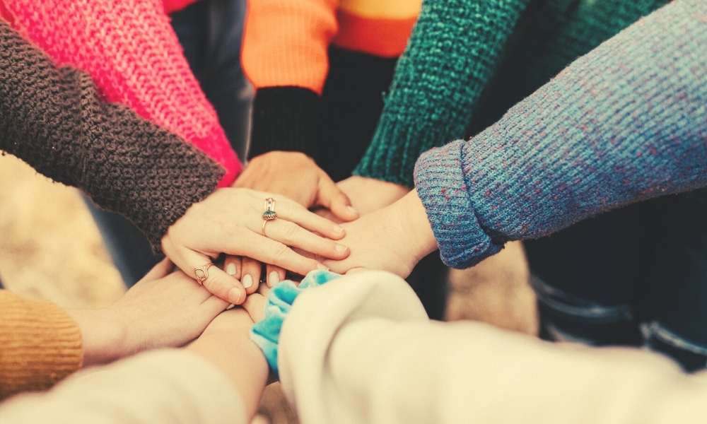 Kaj je NVC? In zakaj je odgovor vsakič malo drugačen.